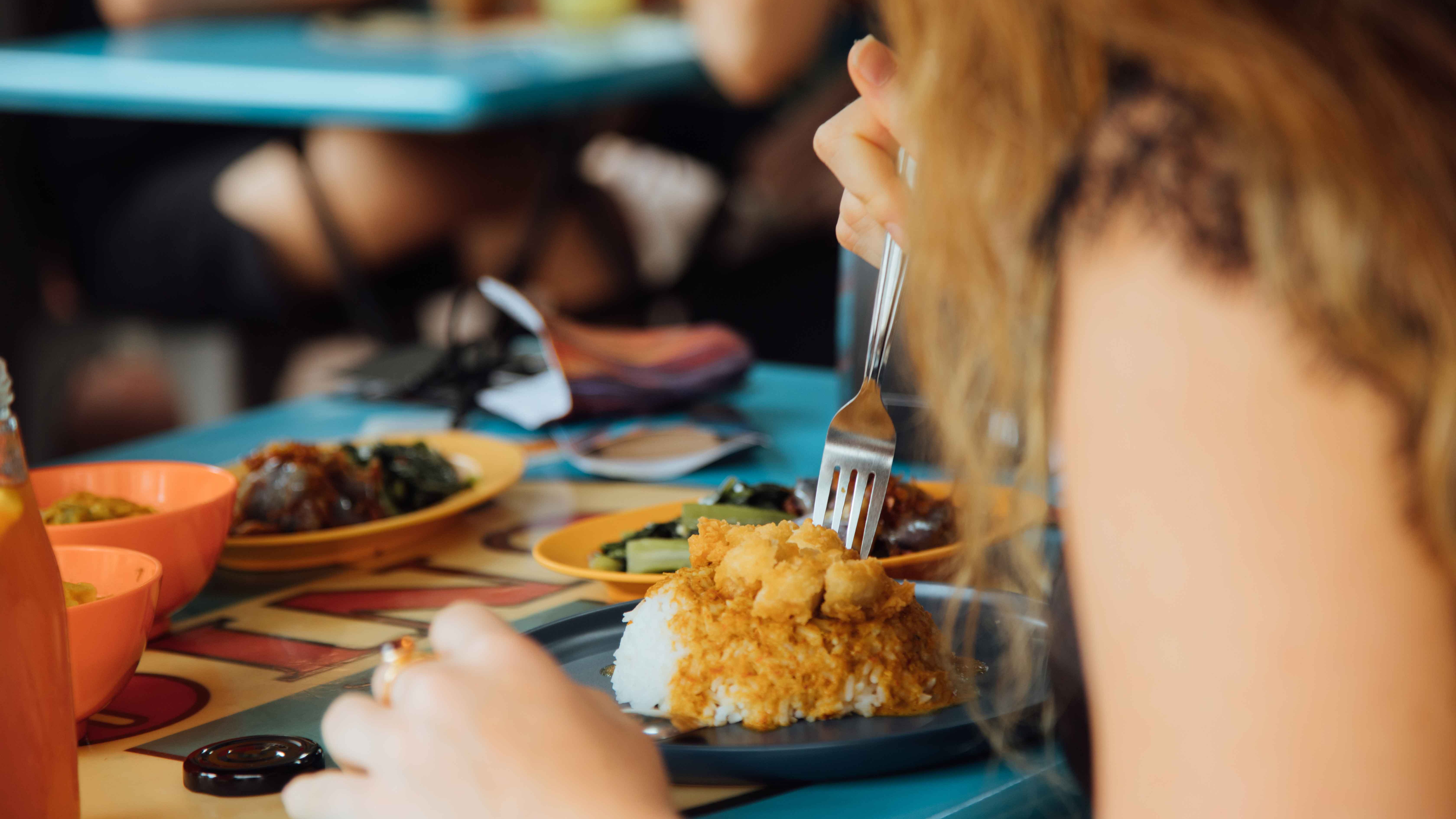 The Nutritional Benefits of Eating Together for Foodies and Restaurateurs